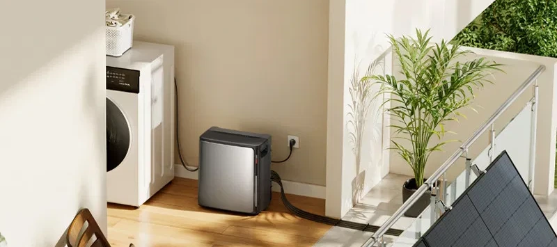 ECOFLOW home battery with plug